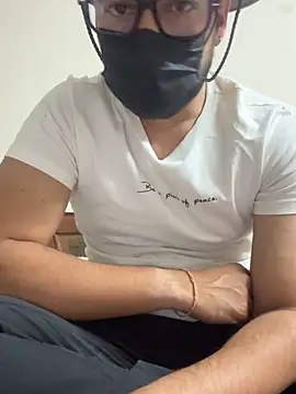 rimiandriju from StripChat is Freechat