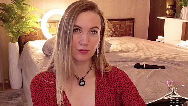 hello_lisha - Hello_Lisha's free webcam - UK Sex Cams