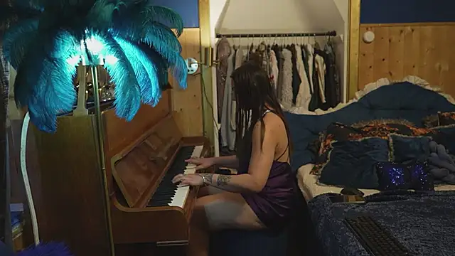 VanessaDoyle webcam