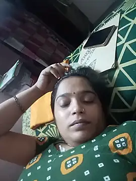 Trisha_71 webcam