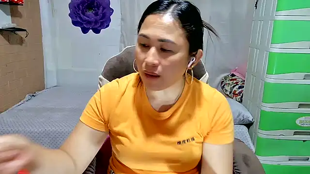 Filipina_Desire webcam