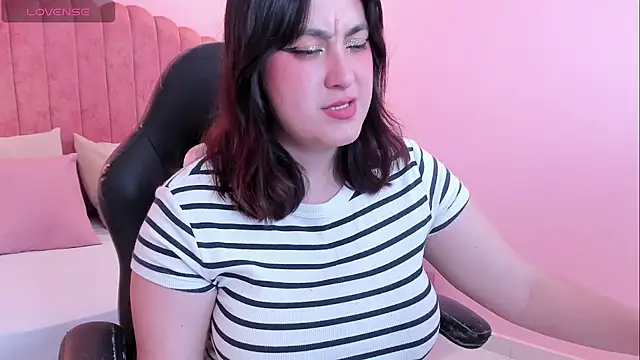 lilaa_sky webcam