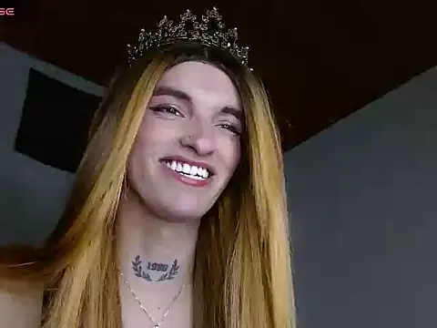 Scarlett_crastrawberry webcam
