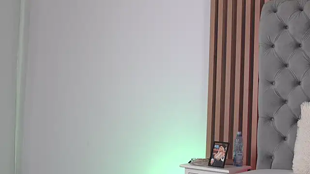 TiffanyMaze webcam