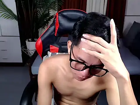 drinkmycumx webcam