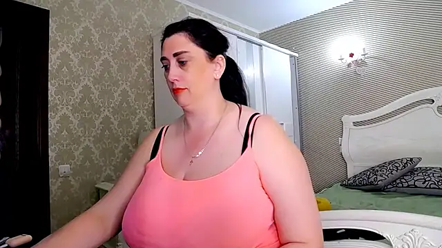 Evelyn_Shy webcam