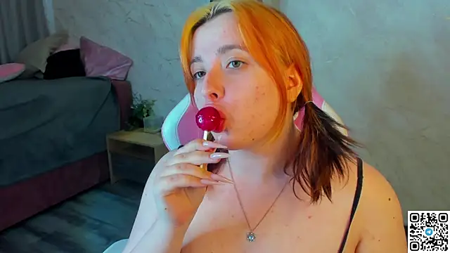 Lilli_Cass webcam