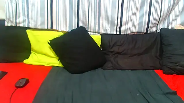 AfricanBigAssxx98 webcam