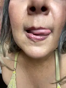 Lucy_Milf_474 webcam