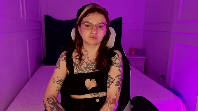 sashaglow_ webcam