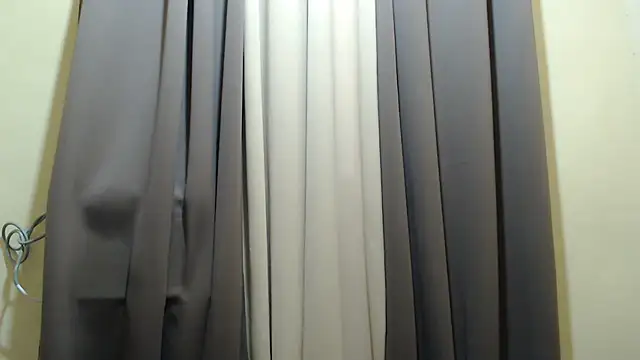 x_brittany_x live sex cam