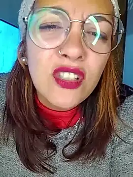 kuramaqueen webcam