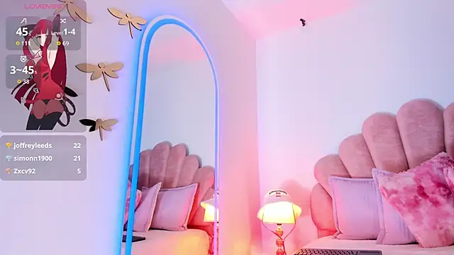 lunavelour13 - LunaVelour13's free webcam - UK Sex Cams