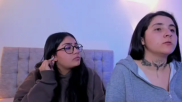 Elisa_n_Emma webcam