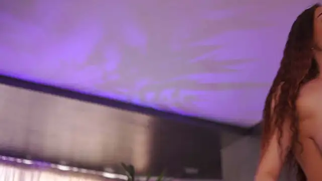HotBustyBabeX webcam