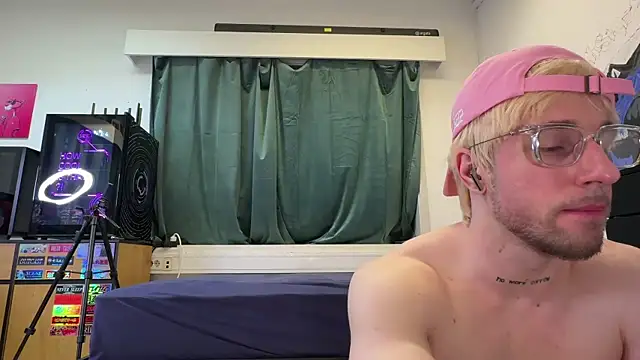 killa2053 - Killa2053's free webcam - UK Sex Cams