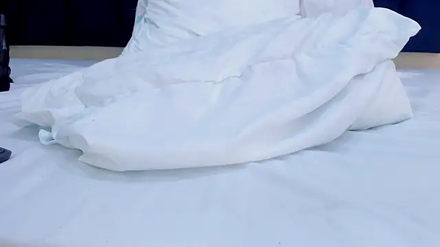 mayaevansmg webcam