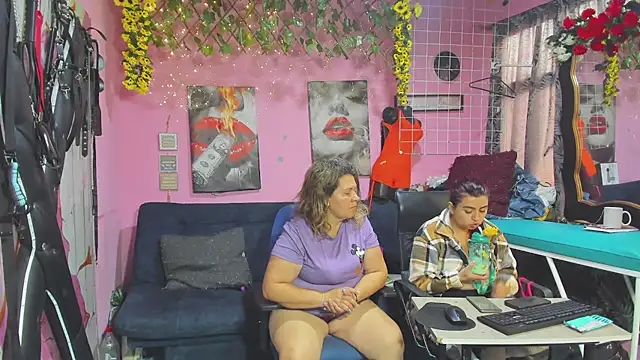 lesbiancuple webcam