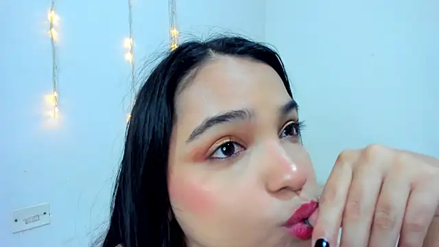 monica_little23 webcam