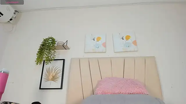 Sophia_Ebony webcam