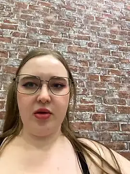 AprilHudson webcam