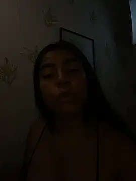 Laia_white webcam