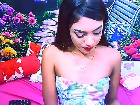 IndianPretty14u2Luv webcam