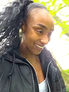Hazel_Dollxx webcam