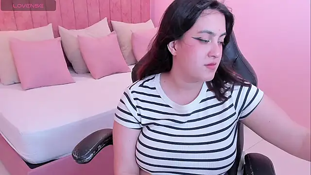 lilaa_sky webcam
