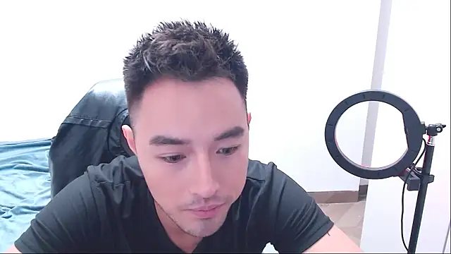 Ruize531 Live Webcam on Stripchat