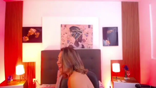 milfsecret69 webcam