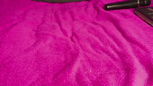 Alice_Pops webcam