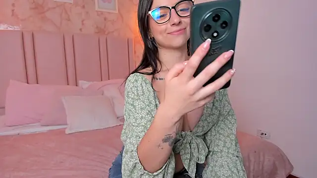 anntonella_watson webcam