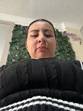 Abril_Luv webcam