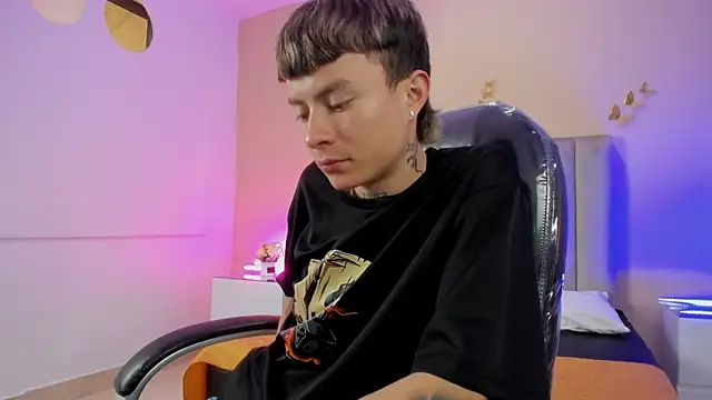 Nascary_Fox webcam