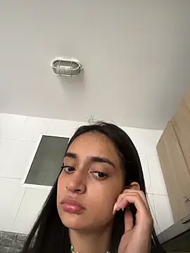 leilani_X webcam