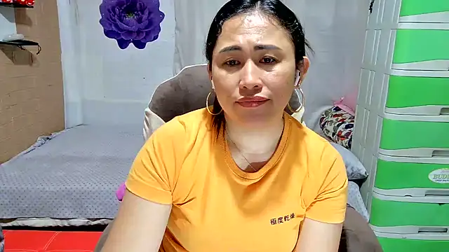 Filipina_Desire webcam