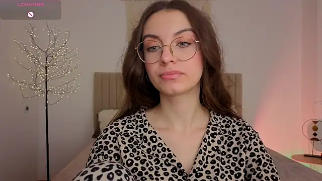 Real_cutie1 webcam