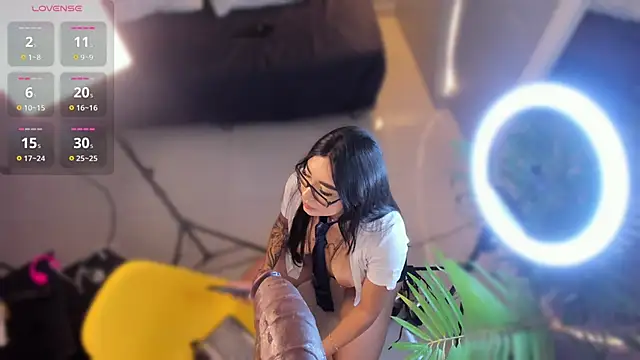 Juli_Casanova webcam