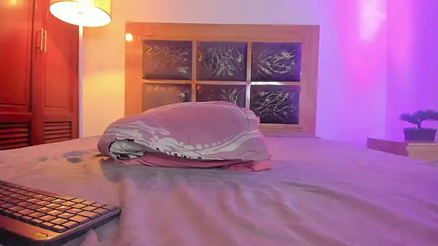 Zoe_sky1 webcam
