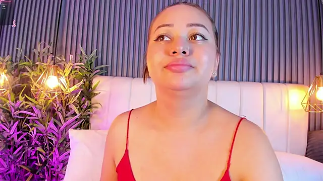 AnaisClark webcam