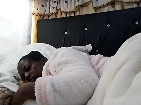 sexylira webcam