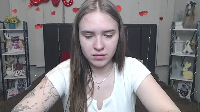 LauraHlot webcam