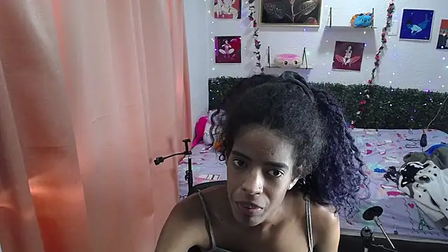 thianahorny webcam