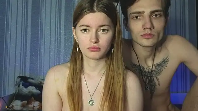 EmiliaCouple live sex cam