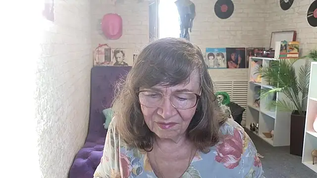 Betty_Brick webcam