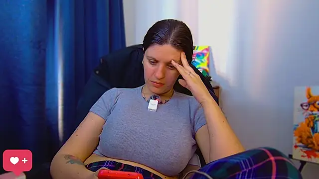 Ann_mikela webcam