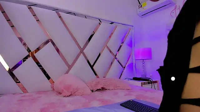 sami_milk - Sami_milk's free webcam - UK Sex Cams