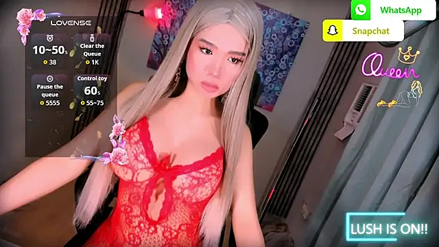 xBigSurpriseLorainex webcam