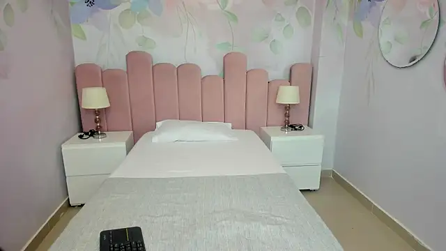 doll_skinny18 webcam